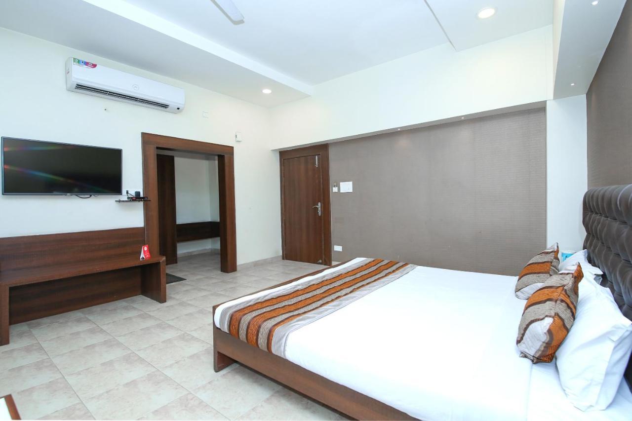 Jabali Palace Hotel Dzsabalpur Kültér fotó
