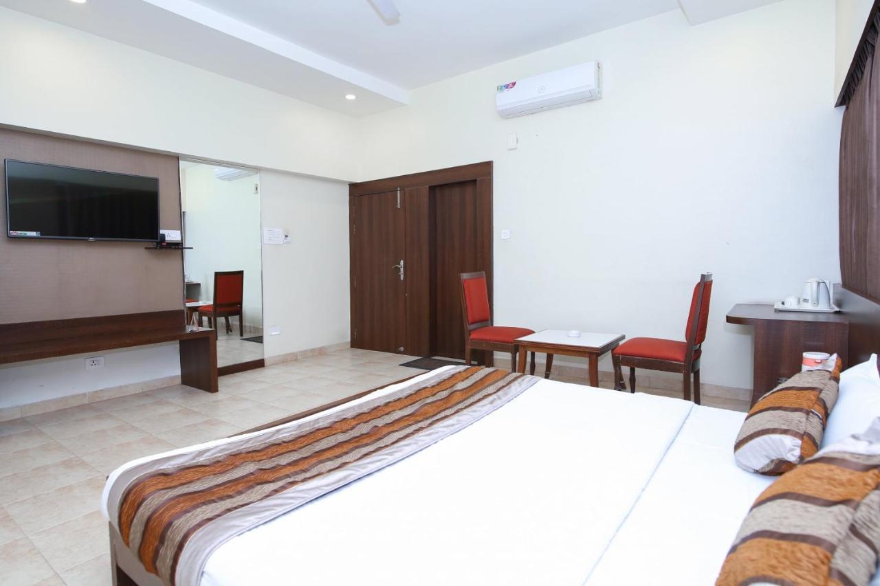 Jabali Palace Hotel Dzsabalpur Kültér fotó