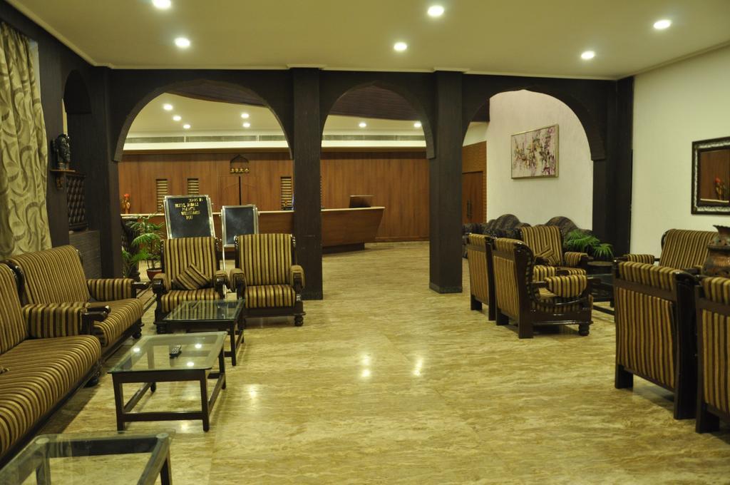 Jabali Palace Hotel Dzsabalpur Kültér fotó