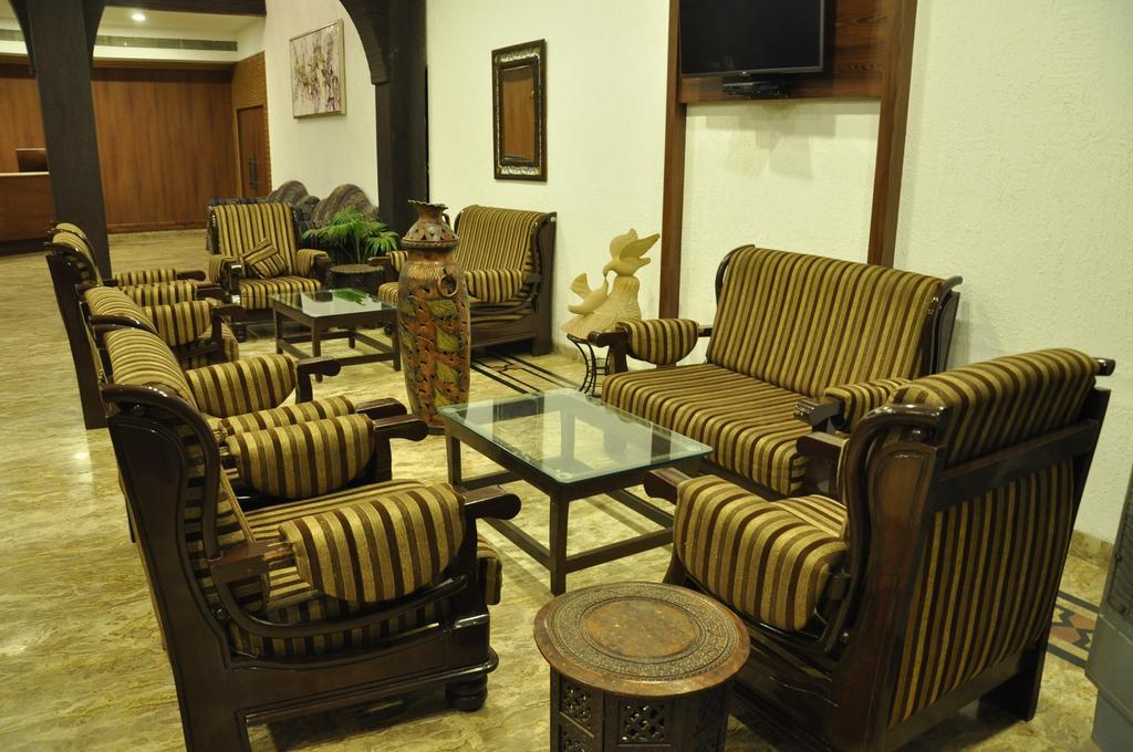 Jabali Palace Hotel Dzsabalpur Kültér fotó