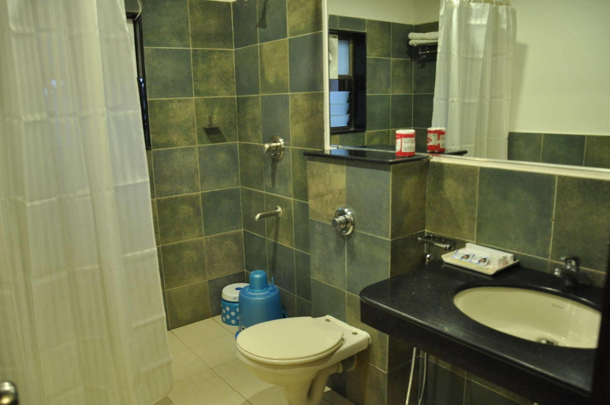 Jabali Palace Hotel Dzsabalpur Kültér fotó