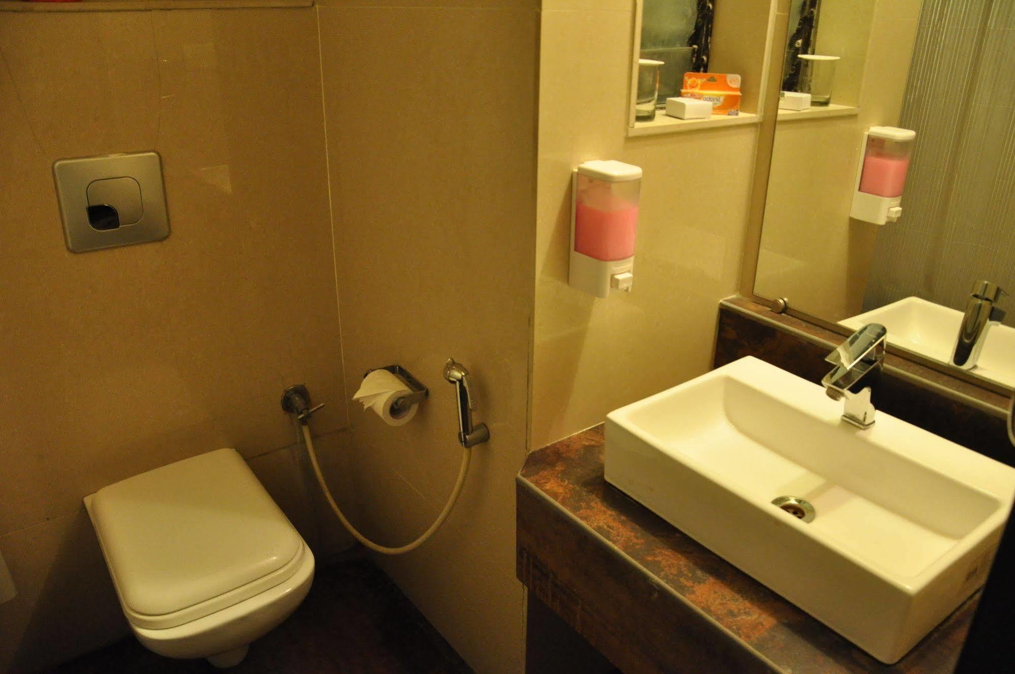 Jabali Palace Hotel Dzsabalpur Kültér fotó
